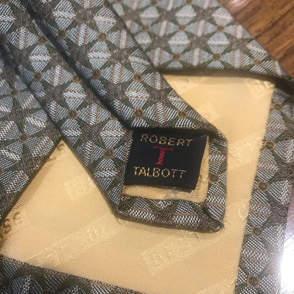 ROBERT TALBOTT Necktie 100% Silk BEST in CLASS Green/Gold Stars 3.5x58”